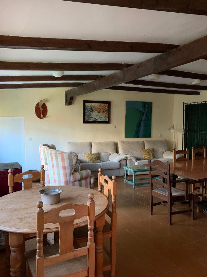 Casa Rural La Navarra Вільярробледо Екстер'єр фото